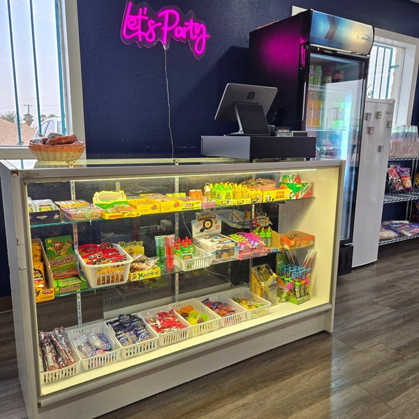 Candy counter inside Dulceria 915